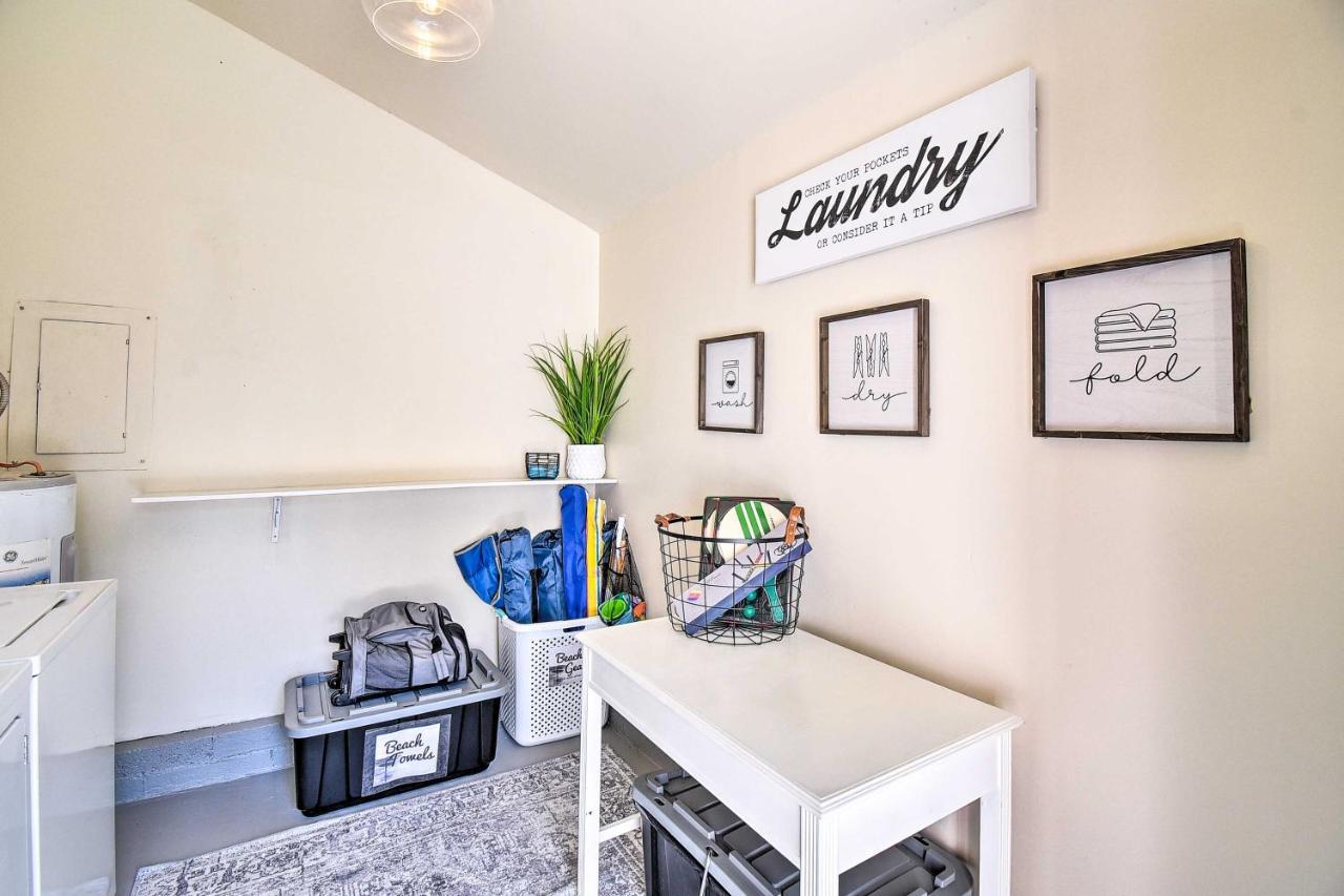 Charming Hampton Home With Yard 2 Mi To Beach! Exterior photo